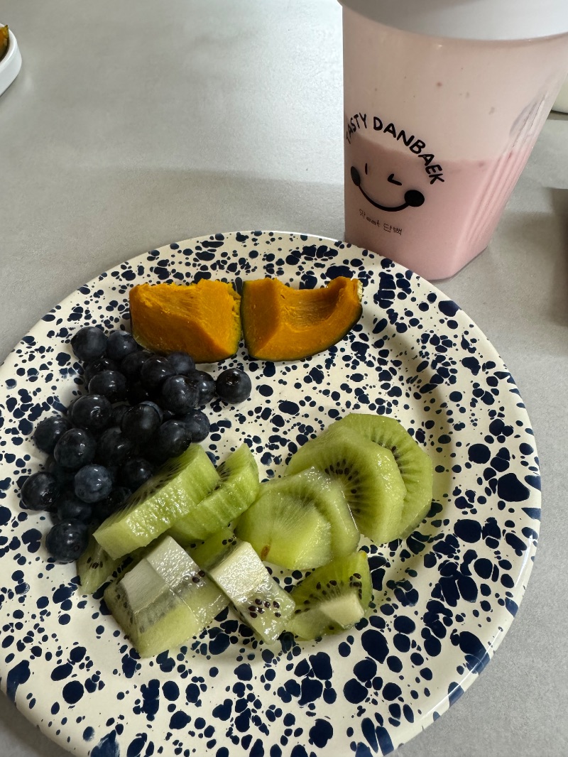 아침 식단 사진