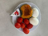 찐 단호박, 삶은 달걀, 방울토마토
