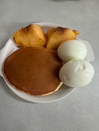 오이, 삶은 달걀, 팬케이크